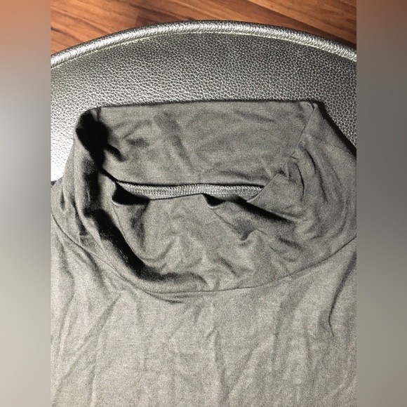 Mangopop Mock neck Bodysuit - NWT - Picture 4 of 4